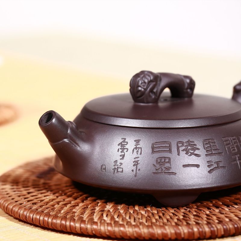 Yixing handmade teapot purple clay kung fu dragon stone zisha kettle