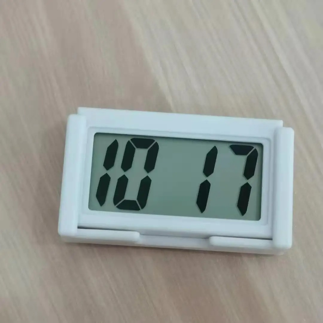 Mini-Auto-Armaturenbrett-Digitaluhr, selbstklebende Fahrzeuguhr mit LCD-Zeitanzeige, Kfz-Uhr zum Aufkleben für Autos: Orange