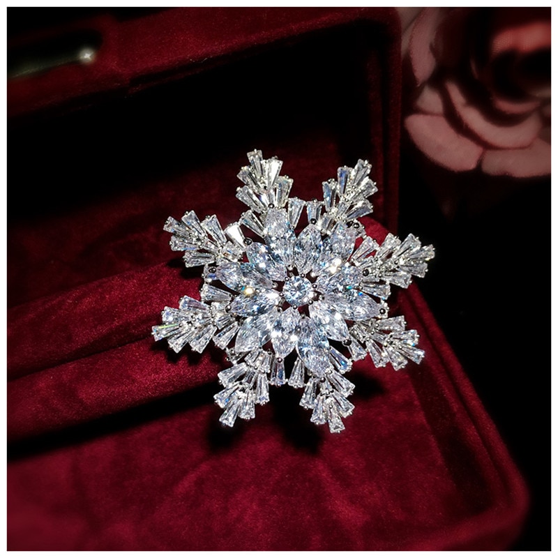 Brooches For Women Snowflake Cubic Zirconia Brooch Stereoscopic Corsage Suit Coat Pin Skirt Accessories Luxury Fine Jewelry