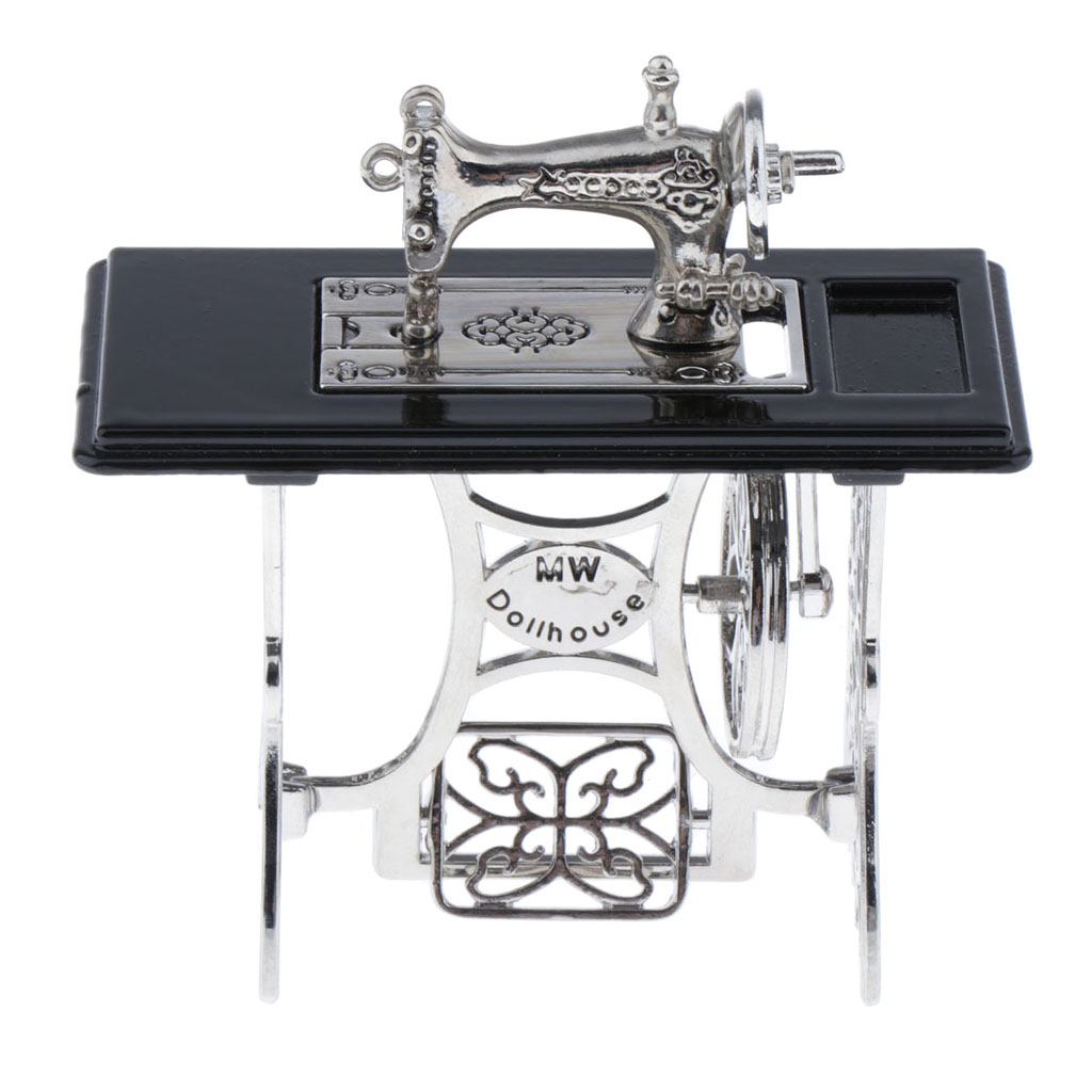 1:12 Accessori casa delle bambole in Metallo Macchina Da Cucire con pianoforte di Lavoro, Realistico Modello in Miniatura Artigianato Collezionismo