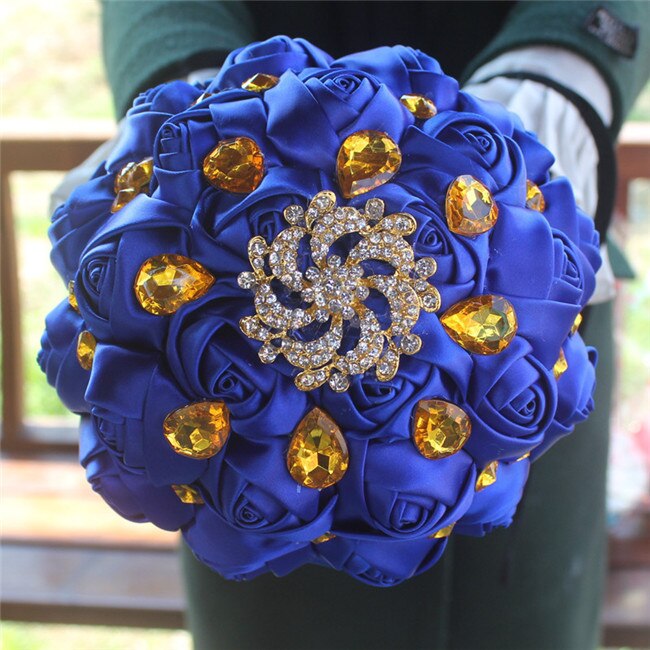 Royal blue artificial rose wedding bouquet wedding ribbon gold diamond silver diamond pearl decoration bride wedding bouquet: Style 6
