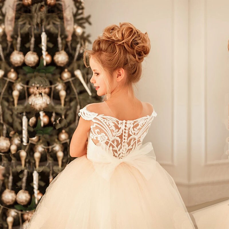 FATAPAESE First Communion Dress Holy White Flower Girl Dress Off Shoulder lllusion Lace Edge A Line Ball Gown With Bow Buttons
