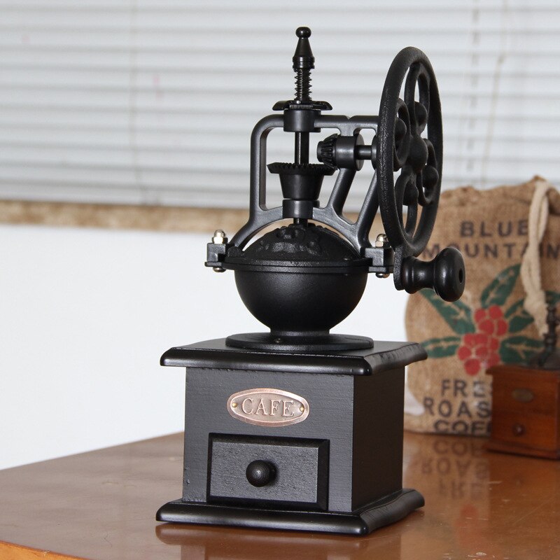 Klassisk tre manuell kaffekvern hånd støpejern retro håndlagde kaffebønner krydder mini burr mill kverner kjøkkenverktøy: C