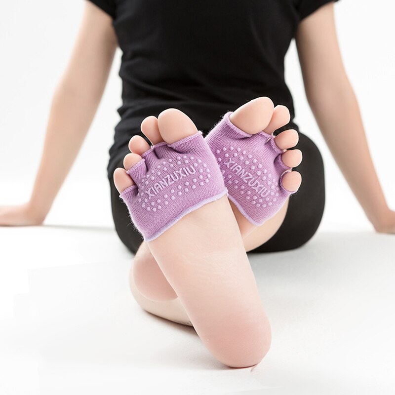 7 farver fem finger sokker kvinder yoga usynlige skridsikre åndbar tå sokker halv til hjemmesko: Lilla