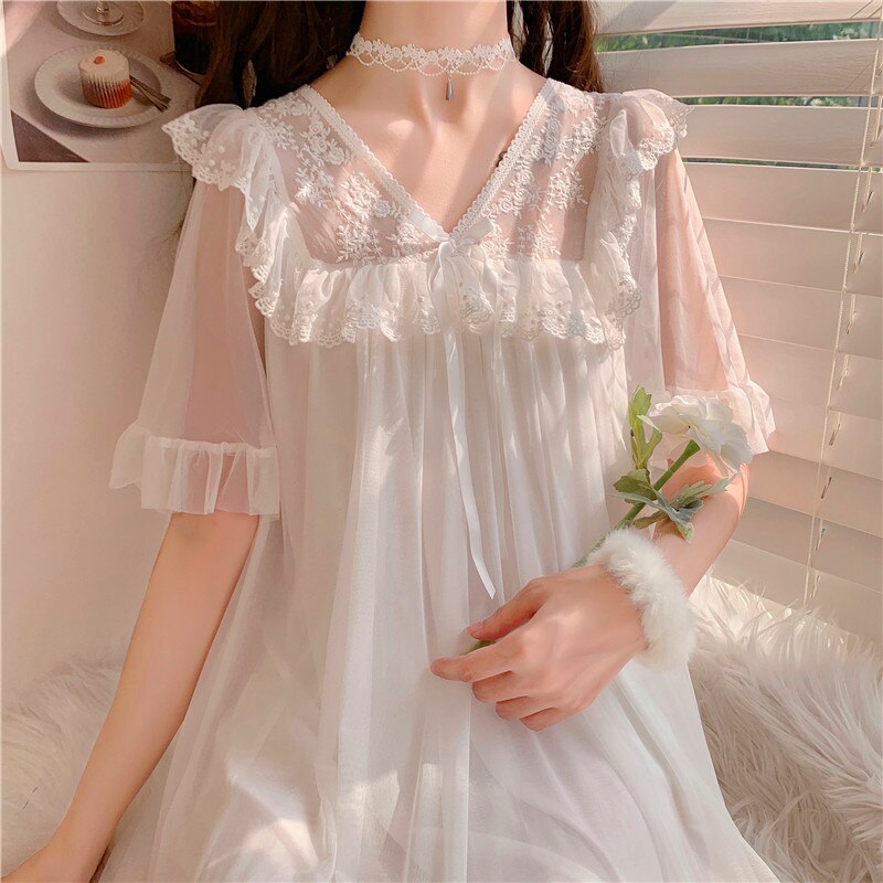 Camisón de princesa Lolita para mujer, ropa de dormir de encaje blanco Kawaii, Estilo Vintage victoriano