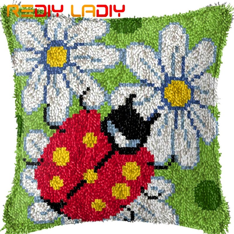 Latch Hook Kit Make Your Own Cushion Ladybug Daisy Acrylic Yarn Crochet Pillow Case Set Printed Canvas Latch Hook Cushion Cover