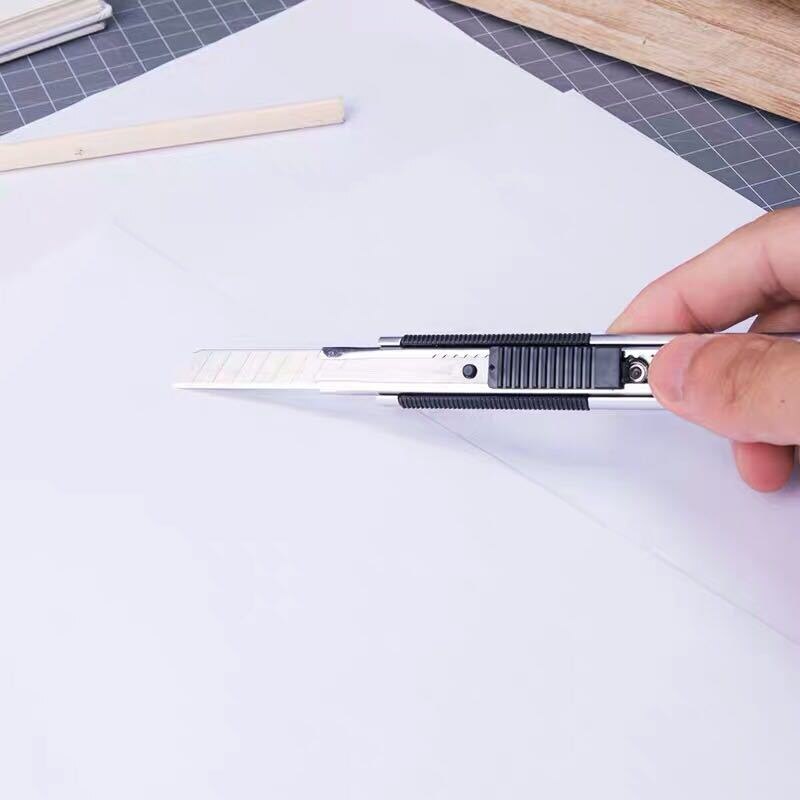 Deli couteau artistique de sécurité/coupe-papier/couteau à papier peint, alliage de zinc, fonction autobloquant, fournitures de bureau de