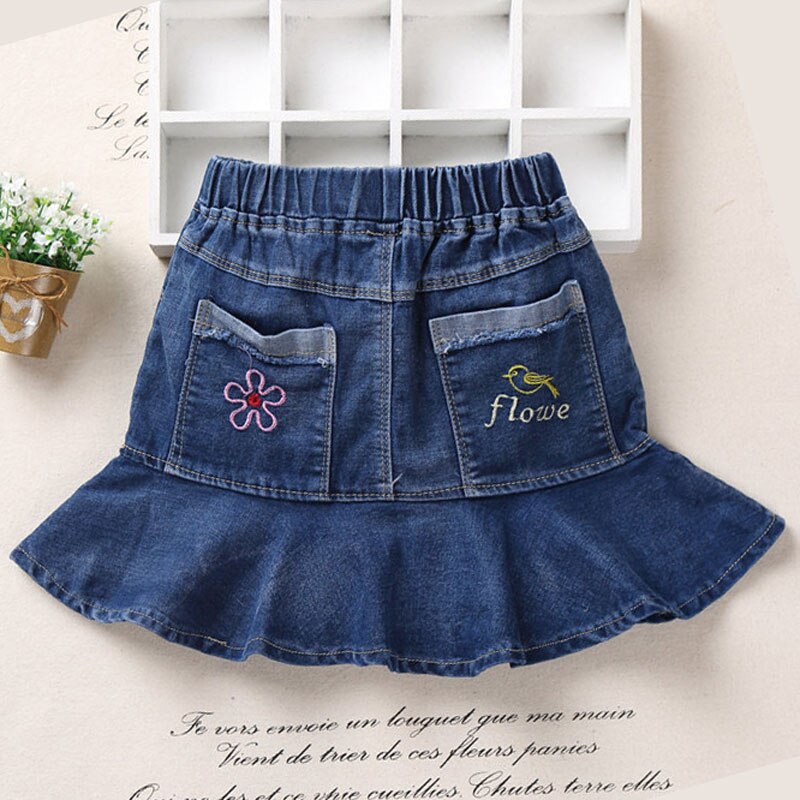 Nuovo Vestiti per Bambina Tutu Del Pannello Esterno Del Denim Casual Gonne per Bambini Ricamato Uccelli E Fiori per I Bambini Della Ragazza Dei Jeans Del Pannello Esterno