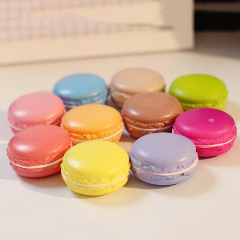 Mini Kawaii Soft Dessert simualtion Macaron Squishy Toys Kitchen Toys Artificial Macaroons Decompression Squeeze kids Toy