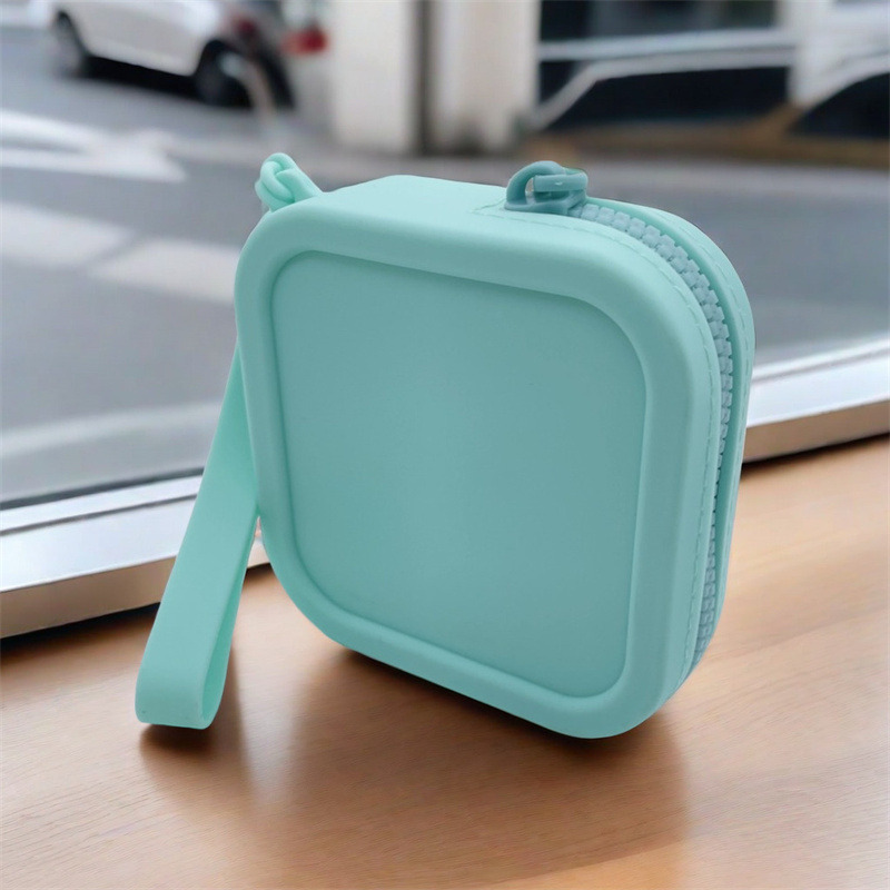 Solid Color Silicone Square Coin Purse INS Mini Small Item Bag Lipstick Cosmetic Bag Data Cable Storage Bag Women: green