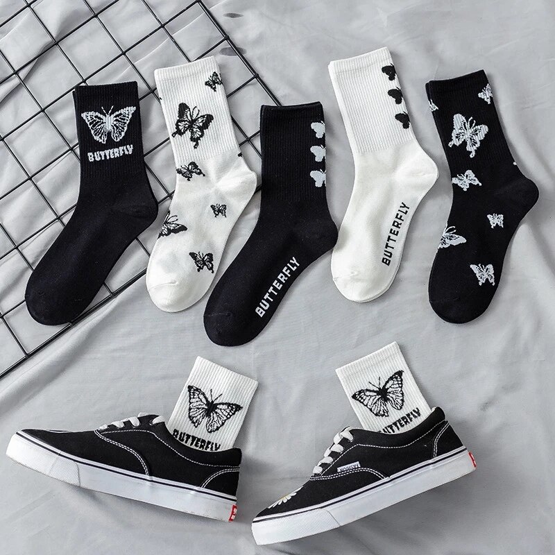 Black Butterfly Socks Women Streetwear Harajuku Crew Women Socks Hip-Hop Skateboard Socks For Women Men