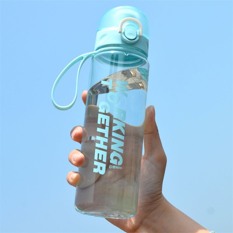 500ml gennemsigtig sport vandflaske med reb plastik drikkevandskedel med høj kapacitet bærbar rejse protein shaker drinkware