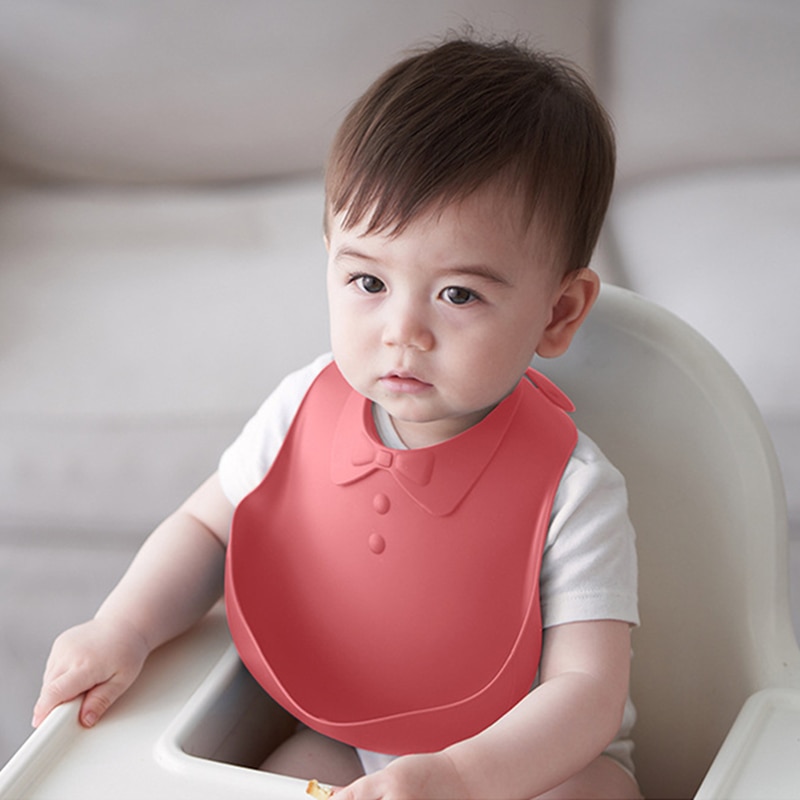 Baby Silicone Bibs Waterproof Feeding Baby Saliva Towel Newborn Aprons Baby Bibs Adjustable Burp Cloths Bandana: Red