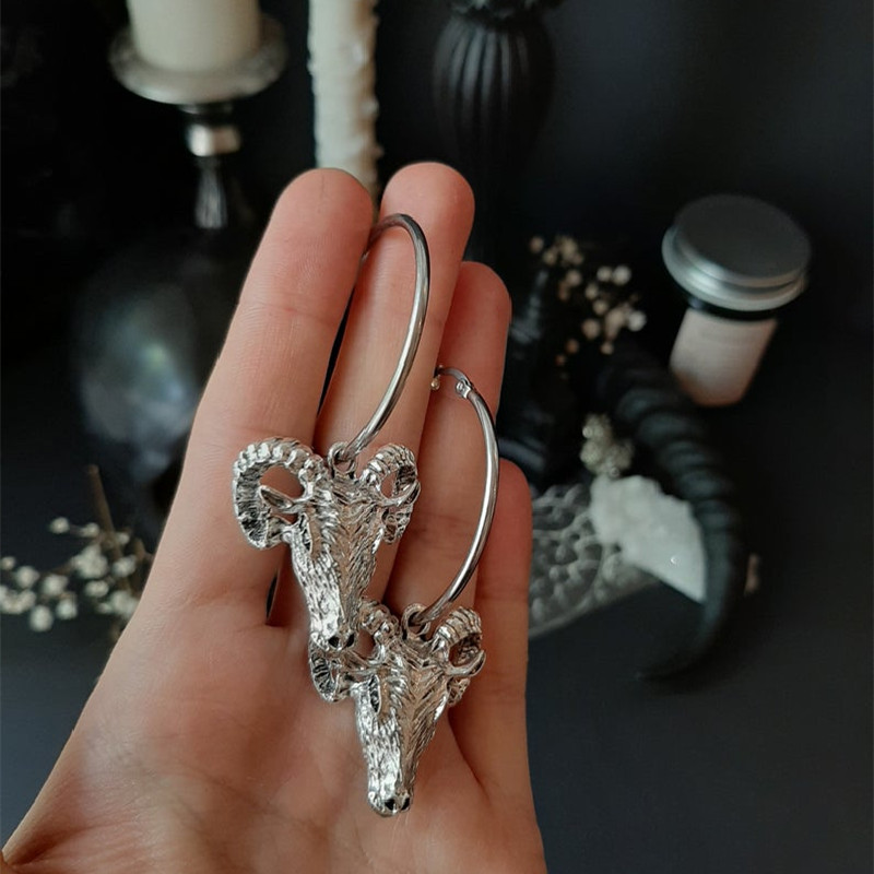 Baphomet Waga Koza Kolczyki Gotycka Czarownica Szatan Okultystyczna Biżuteria Alternatywna Szatańska Baran Czaszka Moda Średniowieczny Prezent dla Kobiet