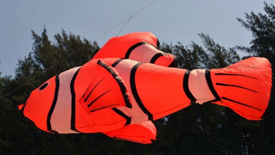 Paño de nailon de para cometas de piloto y Festival de cometa voladora, calcetín de viento Power Fish de 2,45 M,