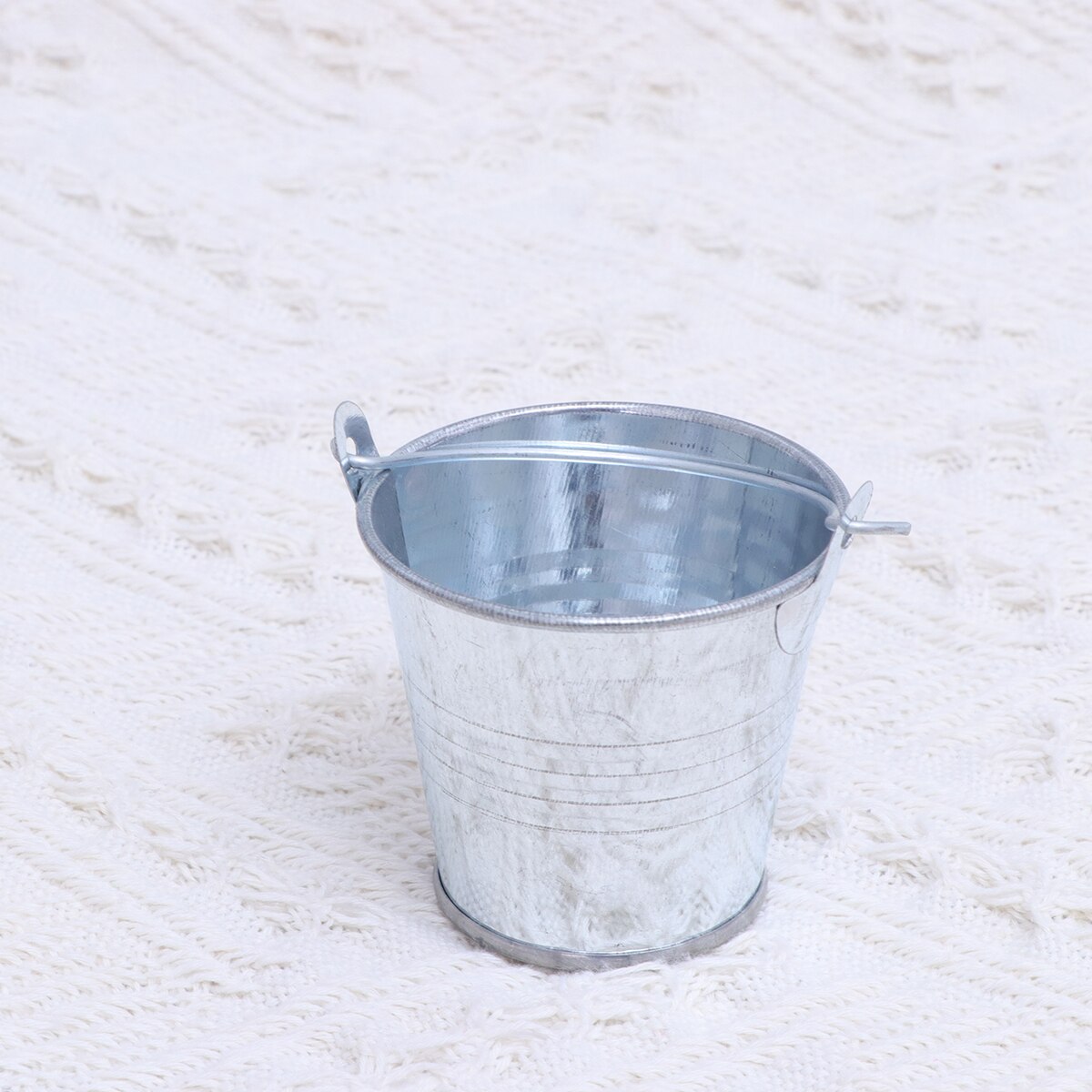 Mini cubo de Metal de hojalata para decoración del hogar, macetas pequeñas de hierro para balcón, escritorio, 24 piezas