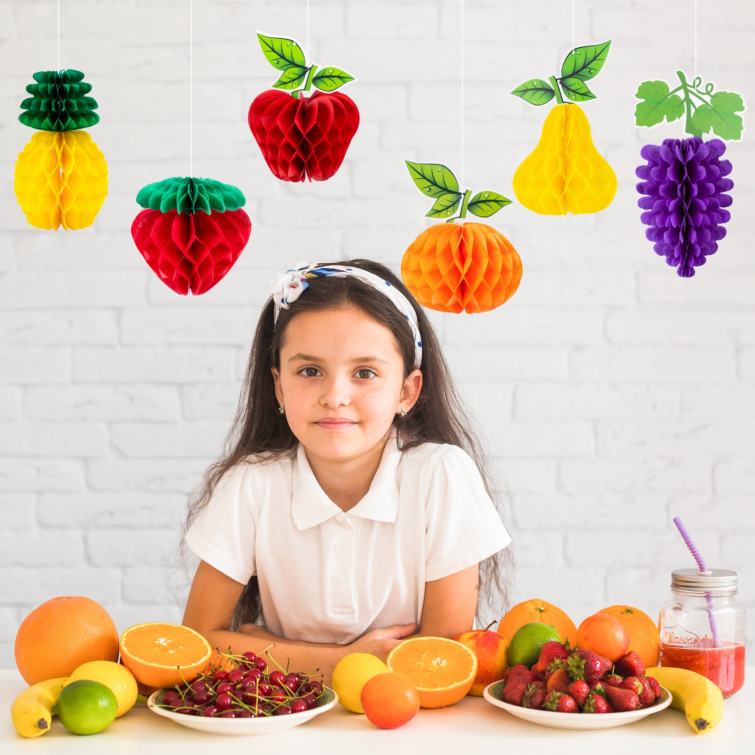 Kesähedelmäteemaiset juhlat hunajakennokoristeet paperi ananas mansikka omena viinirypäle roikkuvat riipukset trooppiset havaijilaiset juhlat