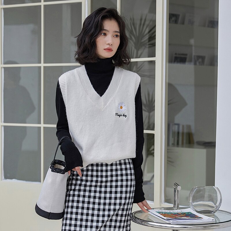 Jesienno-zimowa sweter kamizelka damska dekolt w serek dziergane litery z kwiatowym nadrukiem kamizelka damska bez rękawów luźne damskie kamizelki dzianinowe swetry: biały