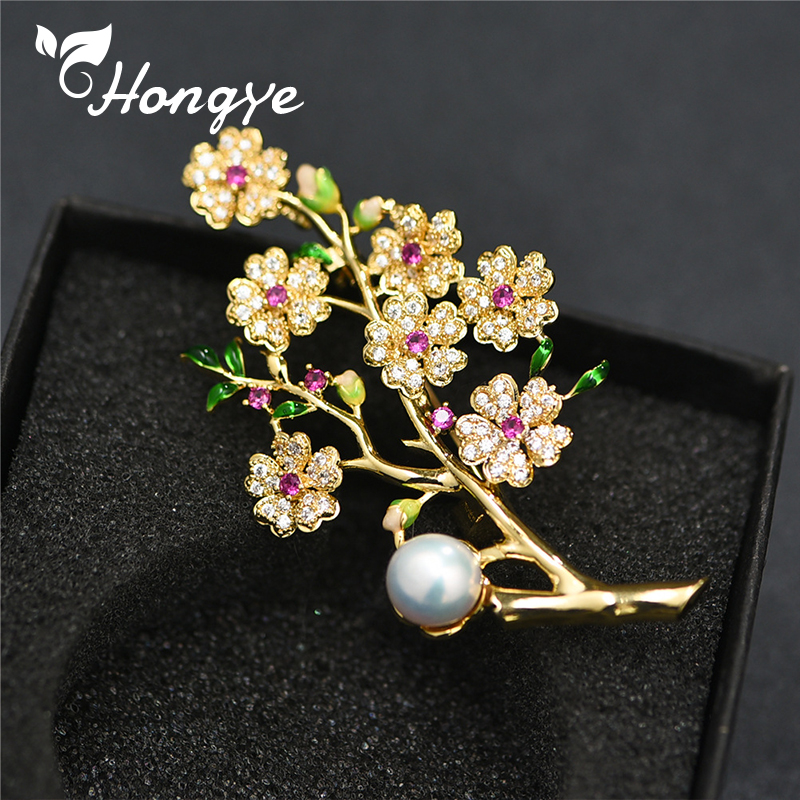 Hohl Plum Blossom Gold Metall Broschen Mantel Zubehör für Frauen Natürliche Süßwasser Perle Pin Schmuck AAA Zirkon Pin Neue