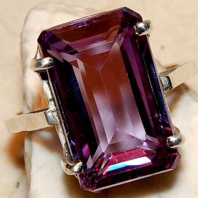 Lucido di Cristallo anelli di Cerimonia Nuziale per le donne Lday Grande viola CZ di Fidanzamento dei monili di Cerimonia Nuziale Delle Ragazze regalo di compleanno Del Partito squillare dimensione 6-10