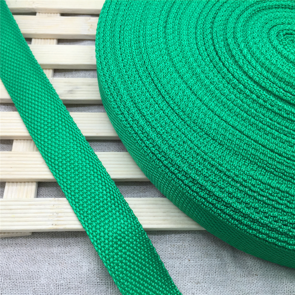 10 Yards/Roll 30mm Wide Strap Nylon Webbing knapsack Strapping Bags Crafts: Green