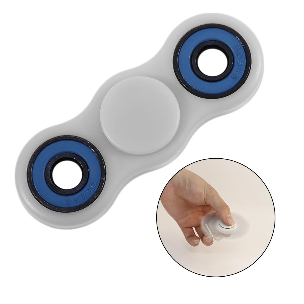 New Hot Liscia Contorno Tre Fori Del Nitruro Di Silicio Cuscinetto Lungo Tempo Ridurre Lo Stress Dito della Mano Spinner Giocattolo Regalo Per I Bambini