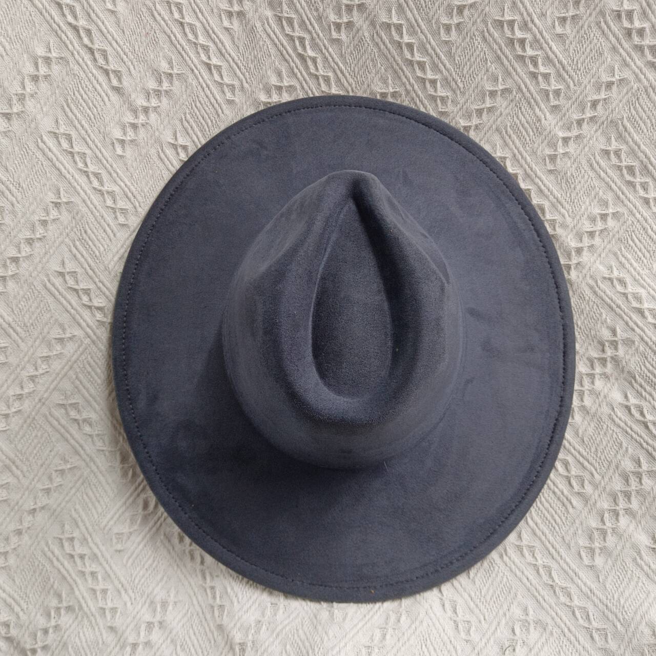 Europäische US Neue 9,5 cm Große Krempe Wildleder Zylinder für Frauen Männer Pfirsich Herz Top Jazz Fedora Hüte für Party Hochzeit Filz Kappe