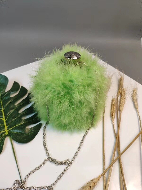 Imiteret pels små tasker populær trend koreansk wild messenger bag bucket bag blød plys skuldertaske