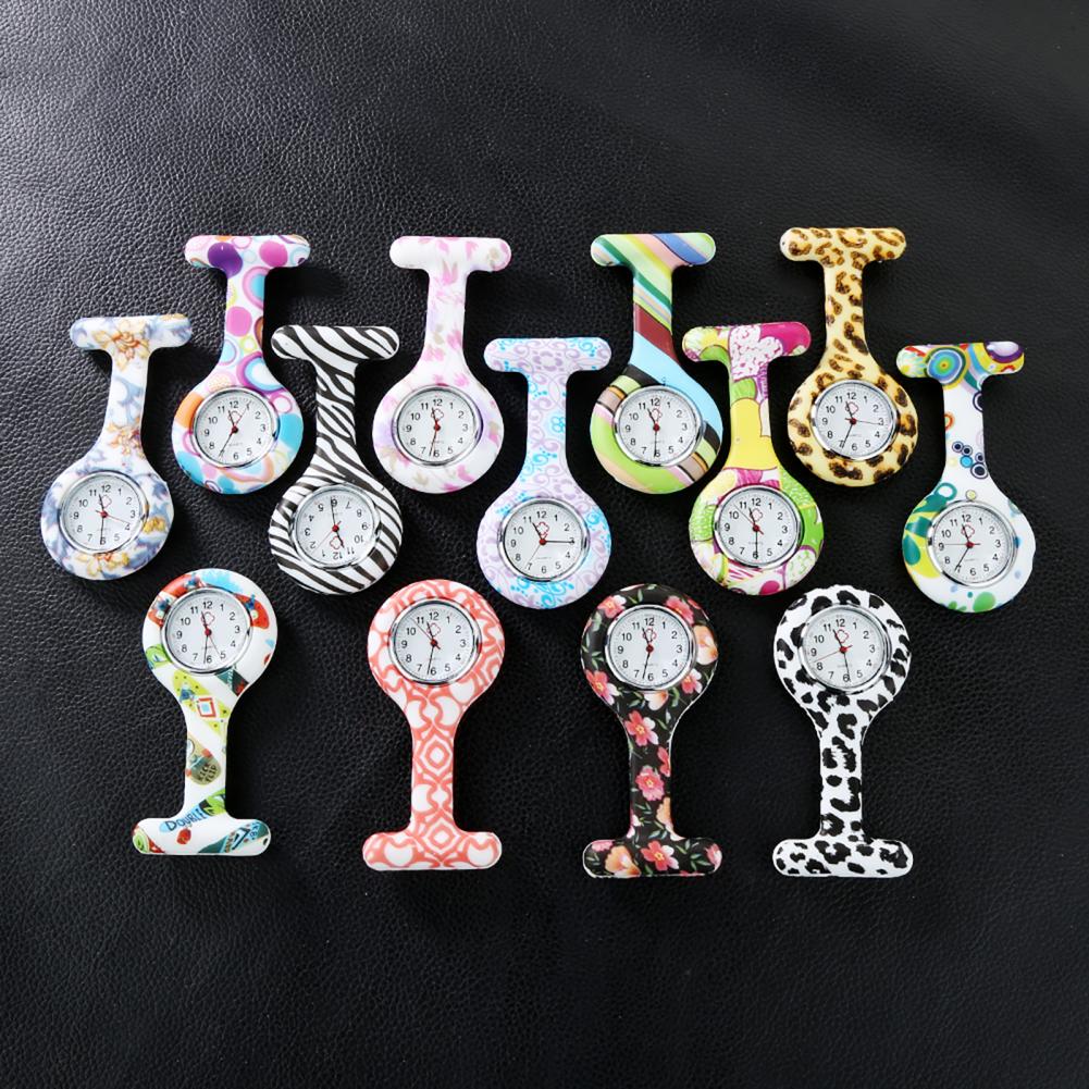 Reloj de enfermera con esfera redonda, reloj con números arábigos, de silicona, galvanoplastia, , broche de enfermera para Hospital