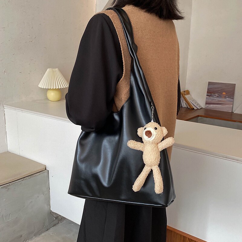 с доставкой High Capacity PU Leather Bags2020 Trend Crossbody Bags Lady Bear pendant Handbags Female Shoulder Simple Bag