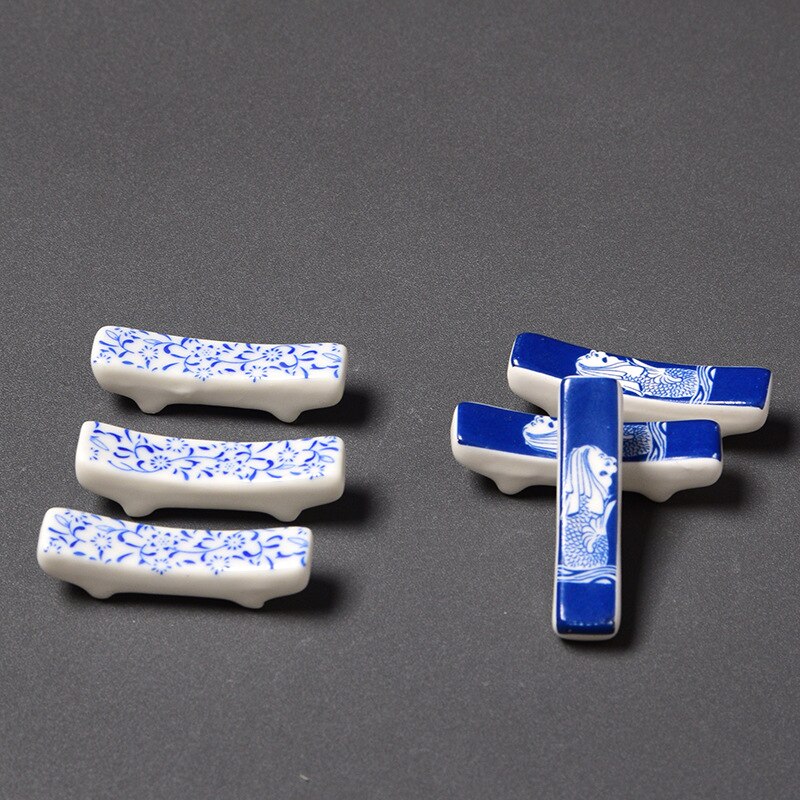 Soporte para palillos chinos de cerámica japoneses hechos a mano, de porcelana azul y blanca, palillos para sujetar muebles artesanales