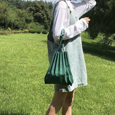 Japanilainen tyyli ota laskokset syy-kangaskassi kangas suuri kapasiteetti me olkalaukku issey pystysuora-laskos miya karkkia väri: Vihreä