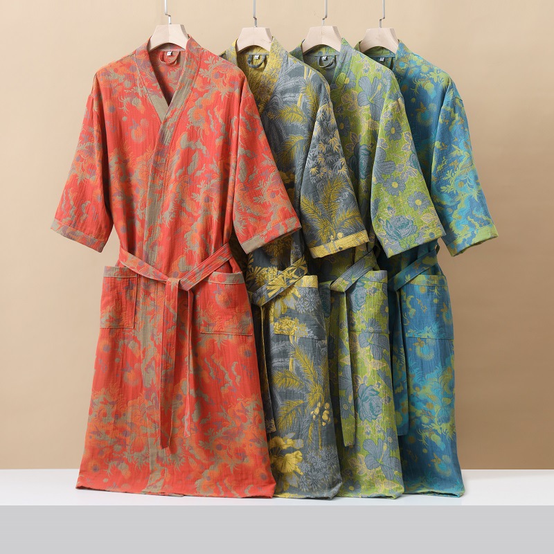 Modisch bedruckter Kimono-Bademantel aus Baumwolle mit halben Ärmeln für den Frühling und den Sommer