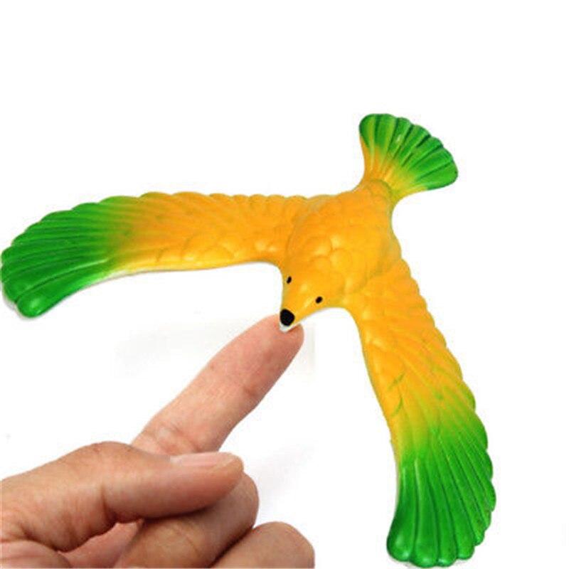 Lustig Ausgleich Adler Mit Pyramide Ständer Magie ausgleichen Vogel büro Schreibtisch Dekoration freundlicher Pädagogisches Spielzeug Geburtstag