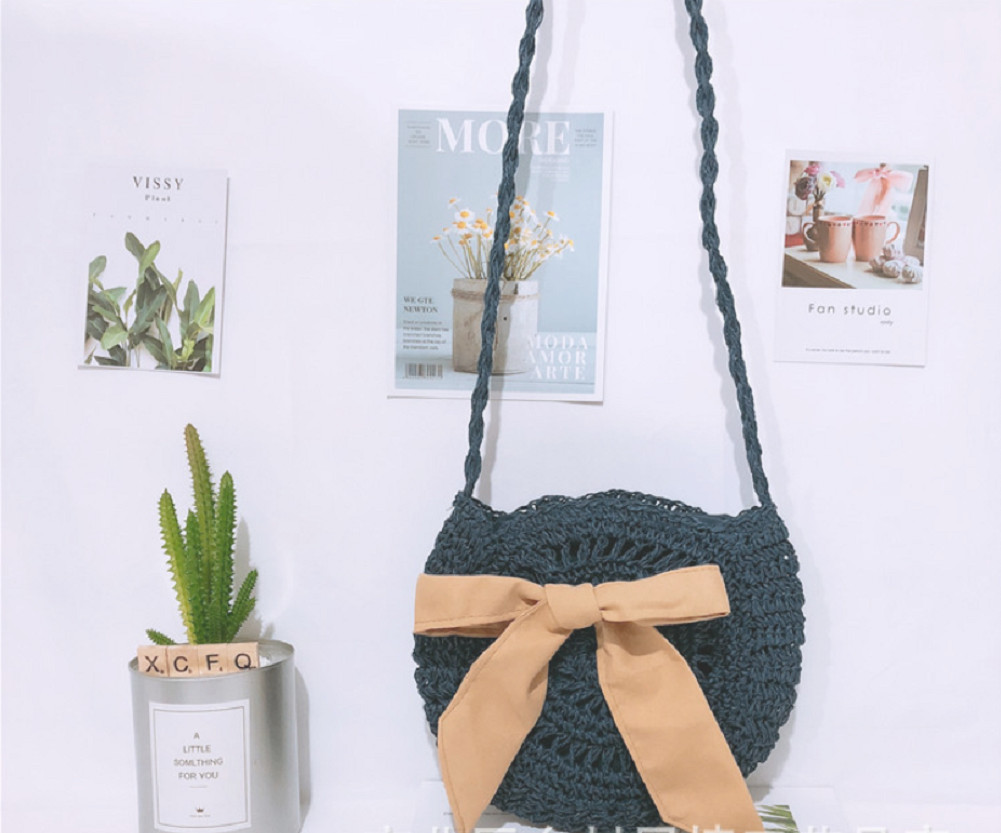 Women Bag Handmader Rattan Straw Bag For Woven Round Handbag Lovely Crossbody Summer Travel Beach Bag: Navy Blue
