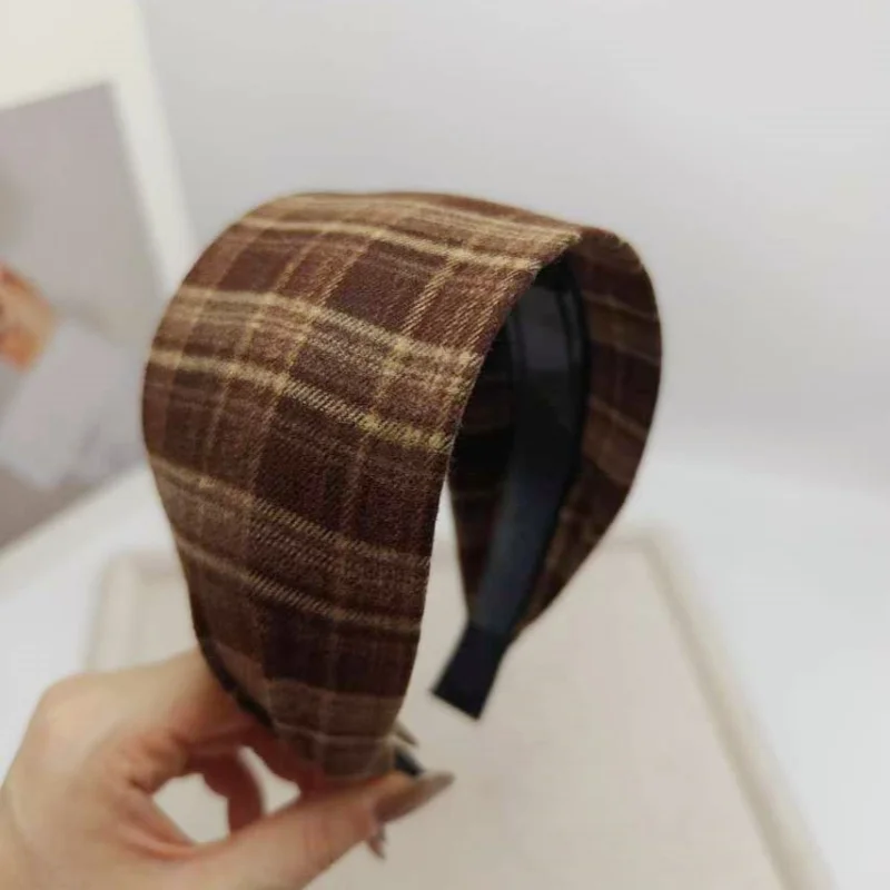 7,5 Breitkrempiges kariertes Stirnband Winter Kurzes Plüsch-Haarband Make-up-bedeckendes weißes Haar-Stirnbänder für Frauen Diadema Mujer: WHITE