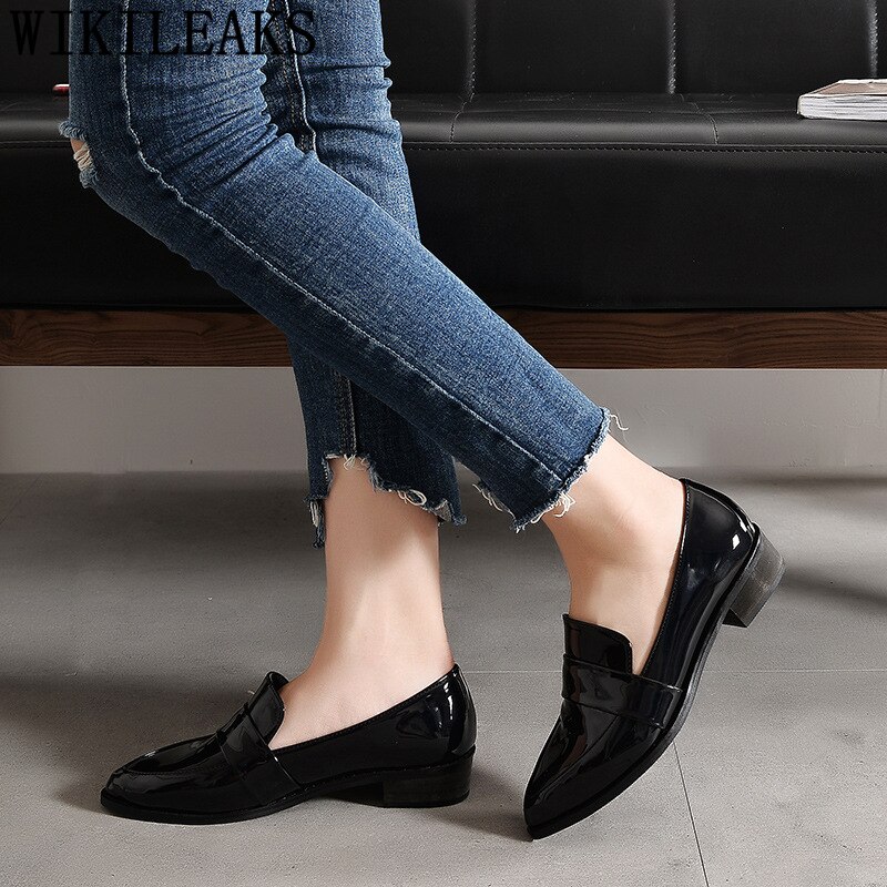 Loafers puntige neus platte zwarte schoenen voor dames leren schoenen dames luxe schoenen dames ontwerpers mokka sleehak damesschoenen