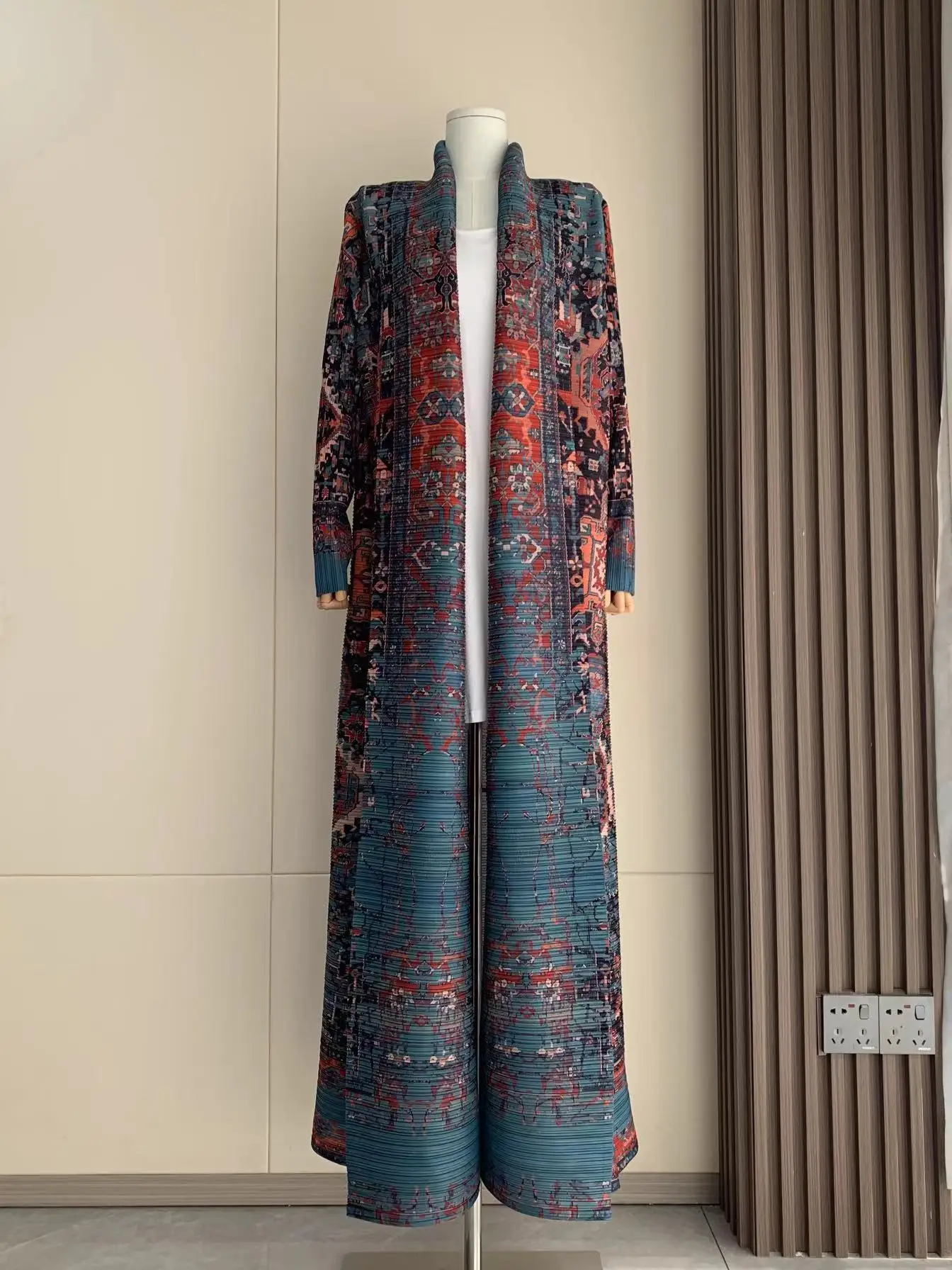 KAF Plissee Frauen Graben Mantel Jahrgang Gedruckt Strickjacke verlieren Plus Größe Frauen Lange Kleid Dubai Weibliche Luxus Abaya 2024