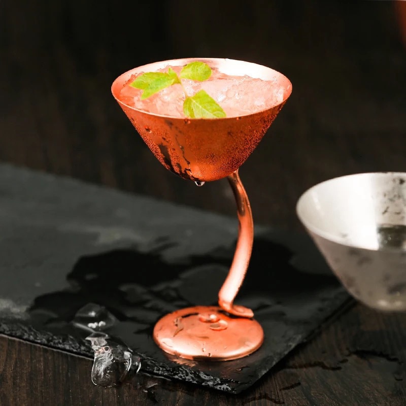 Copa de Martini torcida de Metal, copa de vino dulce, Triangular, boda, acero inoxidable 304