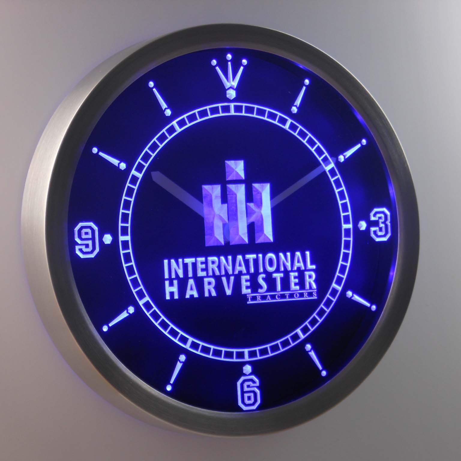 nc0169 International Harvester Tractor Neon Light Signs LED Wall Clock
