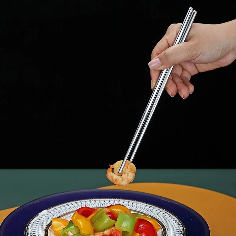 Palillos chinos de acero inoxidable, palillos antideslizantes para Sushi, palillos de Metal para comida japonesa coreana, juego de vajilla de cocina, 1/2/5 pares