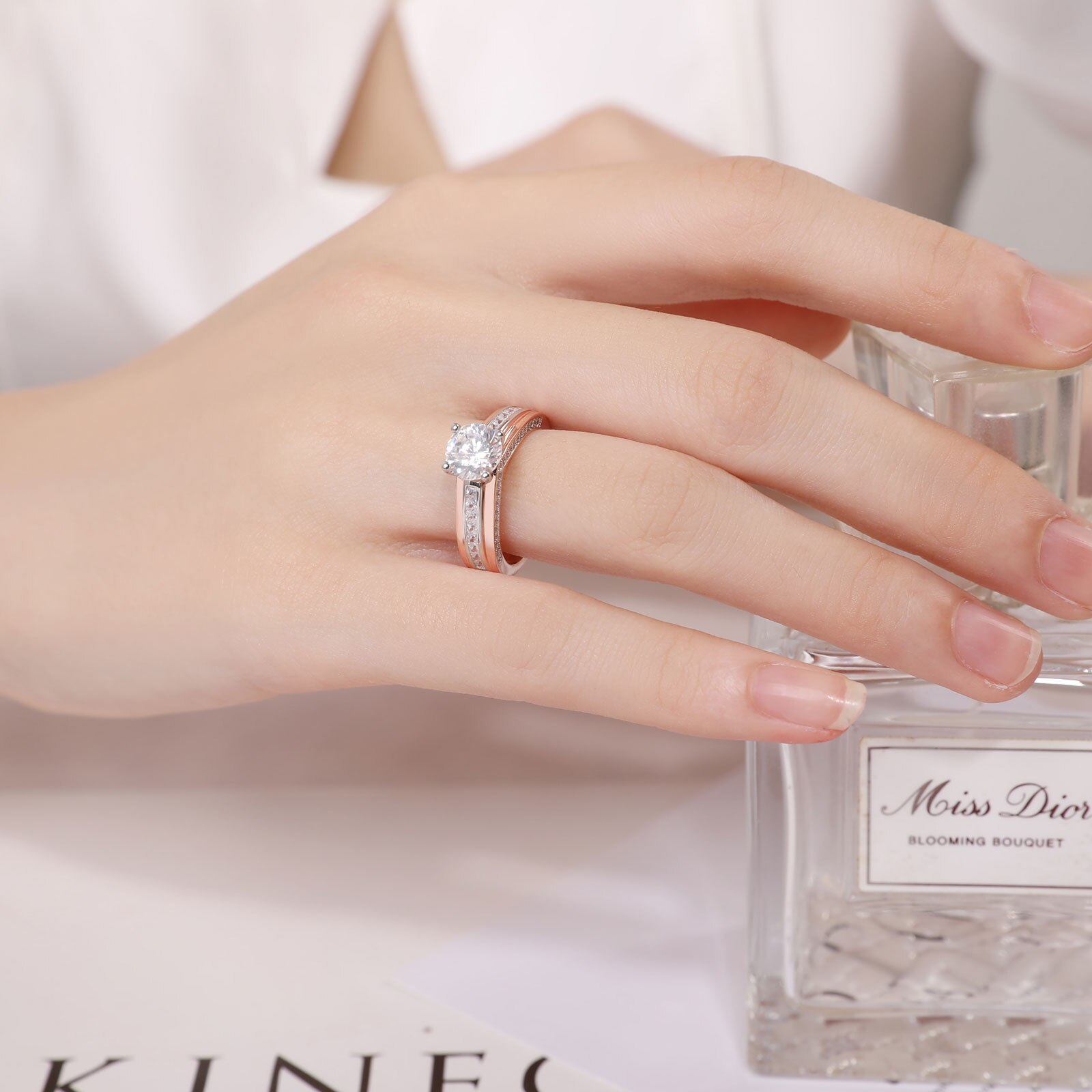 Newshe Rose Goud Wit Kleur Wedding Engagement Rings Voor Vrouwen 100% 925 Sterling Zilver Ronde Cut Aaaaa Cz Prachtige Sieraden