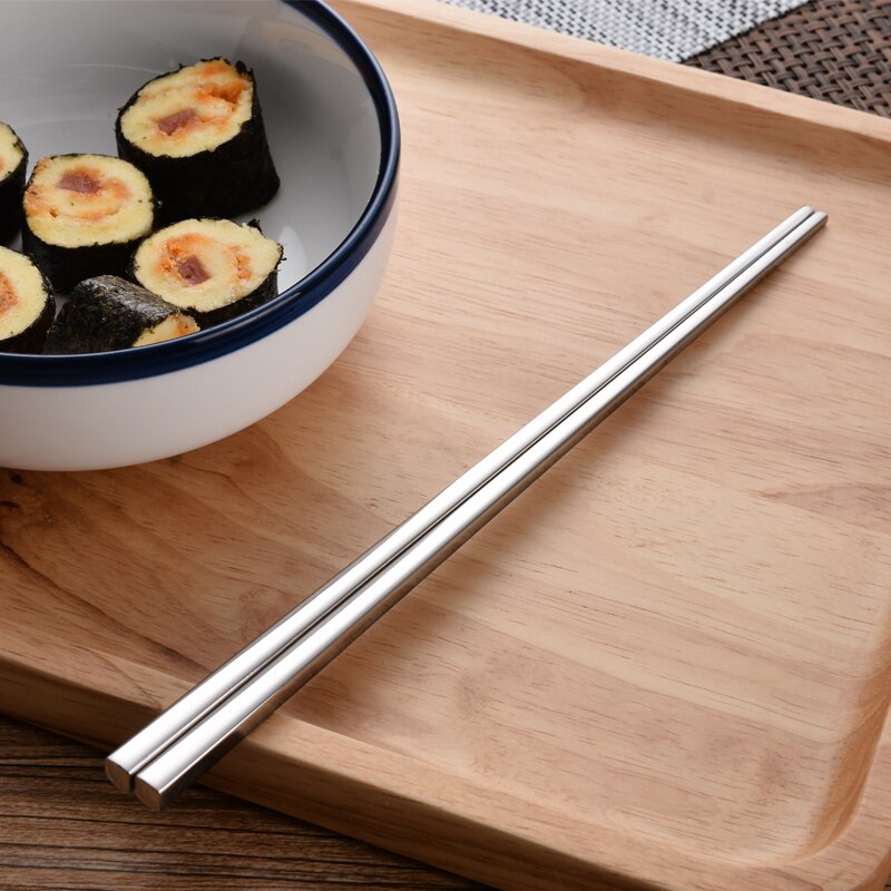 Palillos de acero inoxidable 304 para Sushi, palillos cuadrados chinos de Metal plateado, reutilizables, herramientas de cocina, 5 pares
