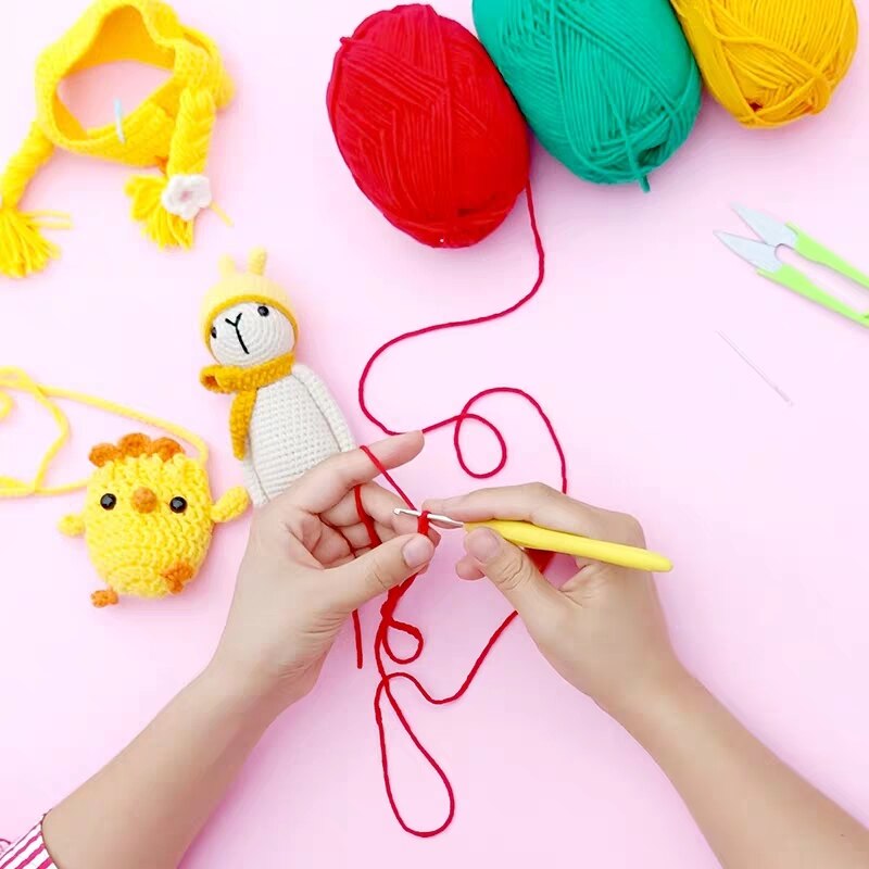 Crochet Hook Set With Case Knitting Needles Arts Craft Scissors Sewing Tools Set Knit DIY Needle Hook For KnittingTool Case pack