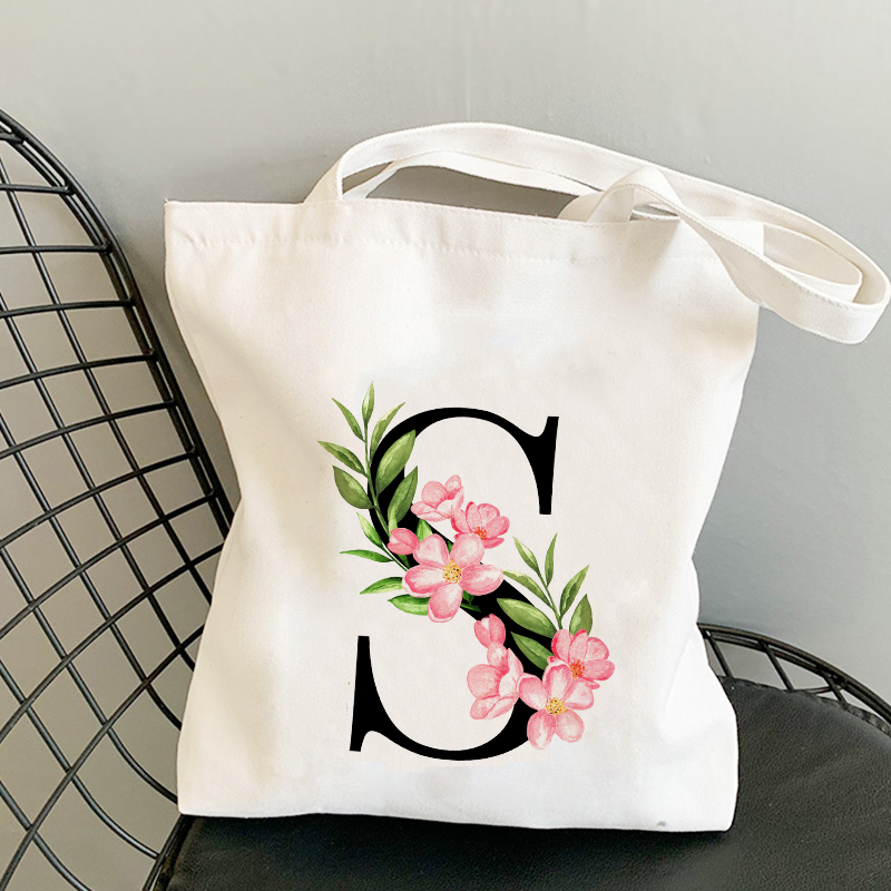 Luxe op maat gemaakte draagtas, strandtas, damestas met monogram en bloemenprint, luxe canvas tas, shopper, chique tas, handtas, hobo shopper.