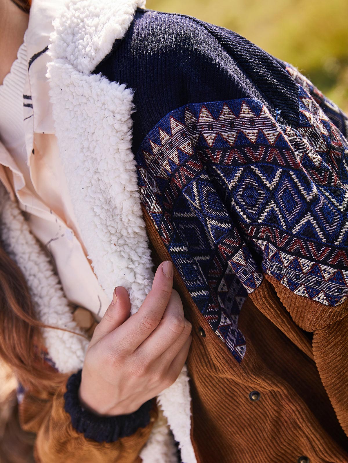 ZAFUL chaqueta de pana para mujer abrigos de invierno grueso cálido prendas de vestir doble pecho Tribal estampado Faux Shearling Panel chaqueta 5 colores