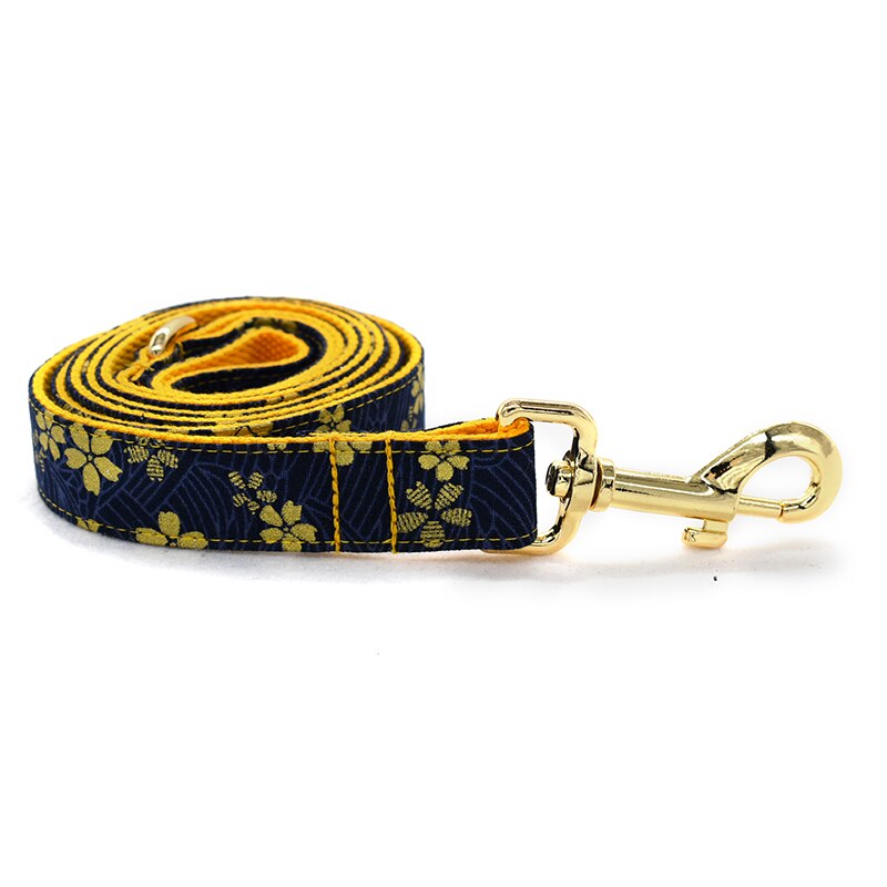 Collier à graver nom et identification du téléphone, nœud pour chien, chiot, boucle en métal, fabricant de collier à fleurs, prix d'usine, 4 tailles