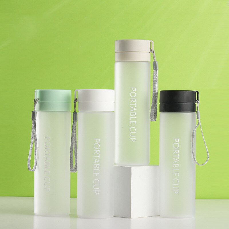 800Ml Outdoor Grote Capaciteit Sport Water Cup Frosted Plastic Theekop Draagbare Touw Plastic Beker Sport Water Fles fitness