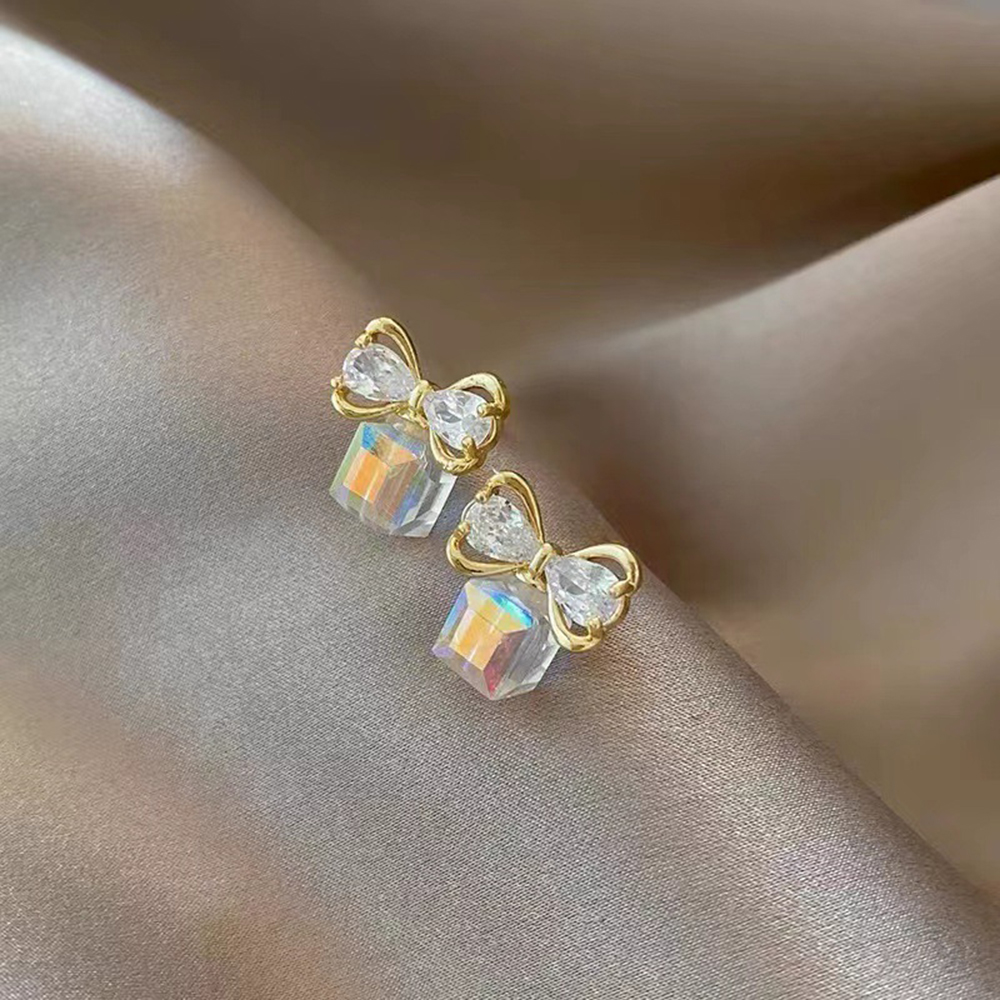 Hypoallergenic Limerencia For Women Pearl Studs Earrings