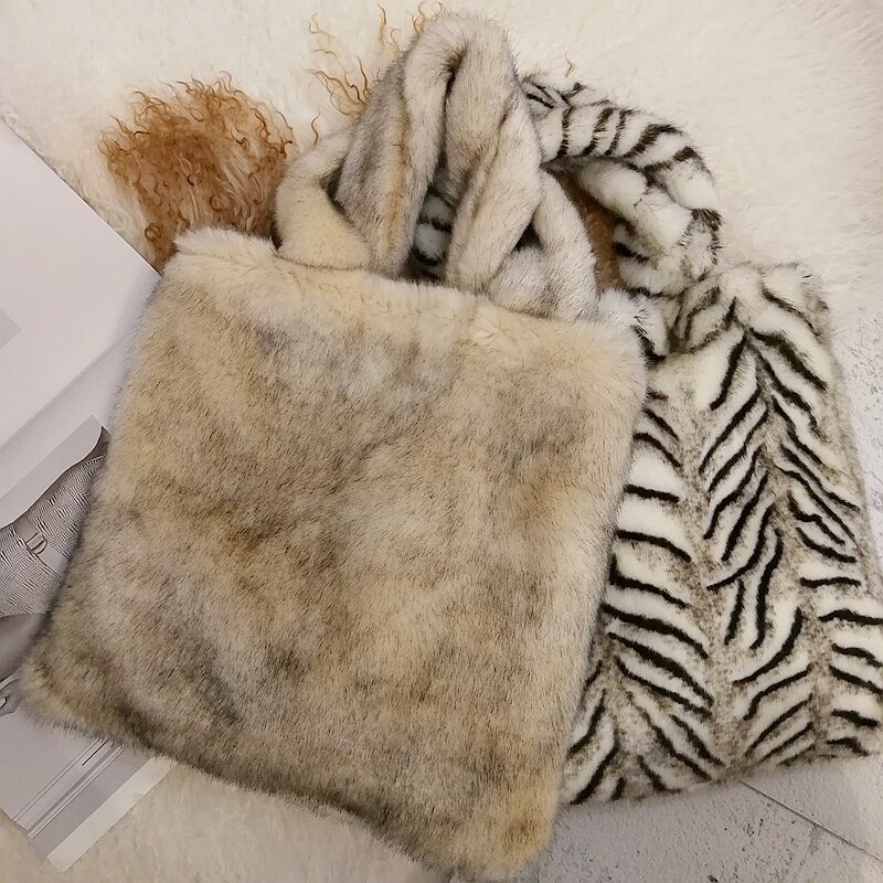 Winter Mode Schoudertas Vrouwelijke Tas Ketting Grote Pluche Winter Handtas Messenger Bag Zachte Warme Bont Tas